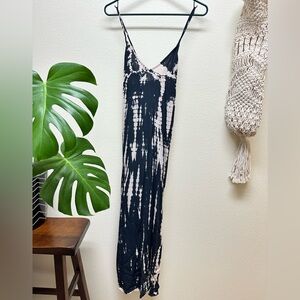 Old Navy Black and White Patterned Dress